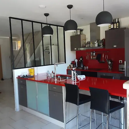 Maison Au Milieu Des Champs